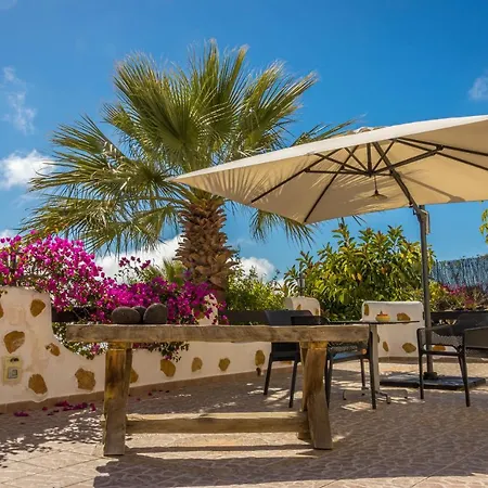 Casantilvia Heated Pool Paradise 阿德耶