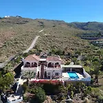 Appartamento Casantilvia Heated Pool Paradise