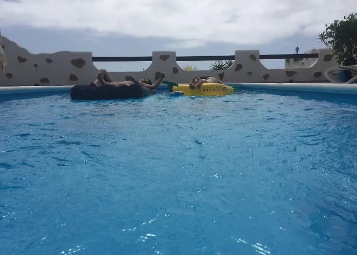 Апартаменти Casantilvia Heated Pool Paradise *